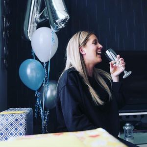 Meet your Posher, Roxanne